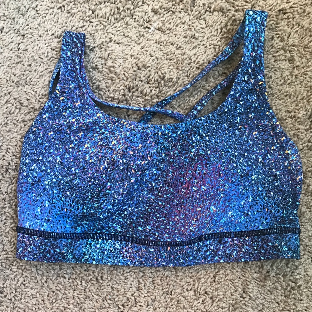 Lulu lemon sports bra. Size 4. $35. Like new.